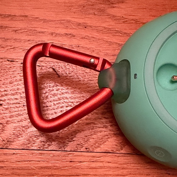JBL Bluetooth Speaker - Teal with Red Clip - Picture 5 of 8